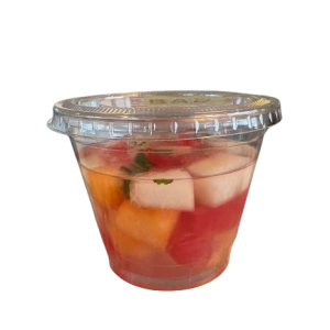 Salade de fruits frais (melon charentais, pastèque, melon canari, menthe fraîche)